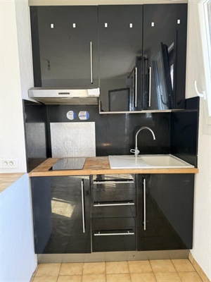 studio à la vente -   83320  CARQUEIRANNE, surface 27 m2 vente studio - UBI466610750